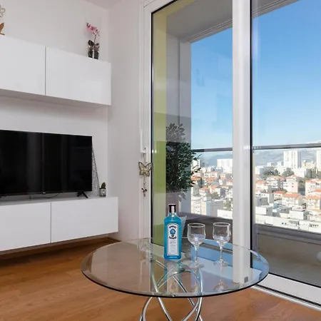 Sky شقة سبليت