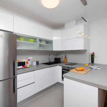 Sky Apartment *